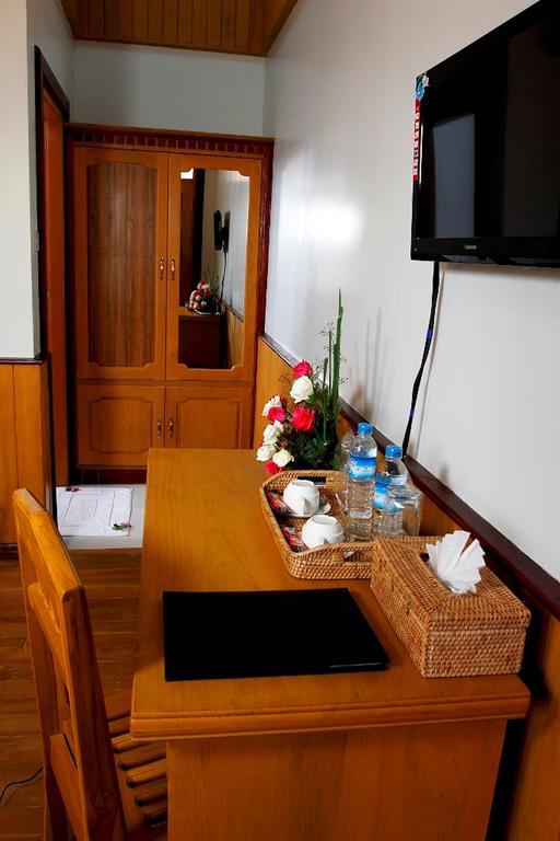 Inle Lotus Hotel Nyaung Shwe Phòng bức ảnh