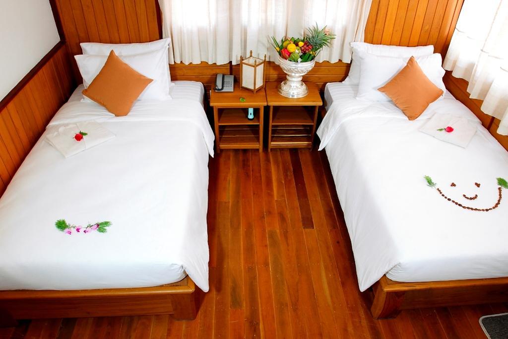 Inle Lotus Hotel Nyaung Shwe Ngoại thất bức ảnh