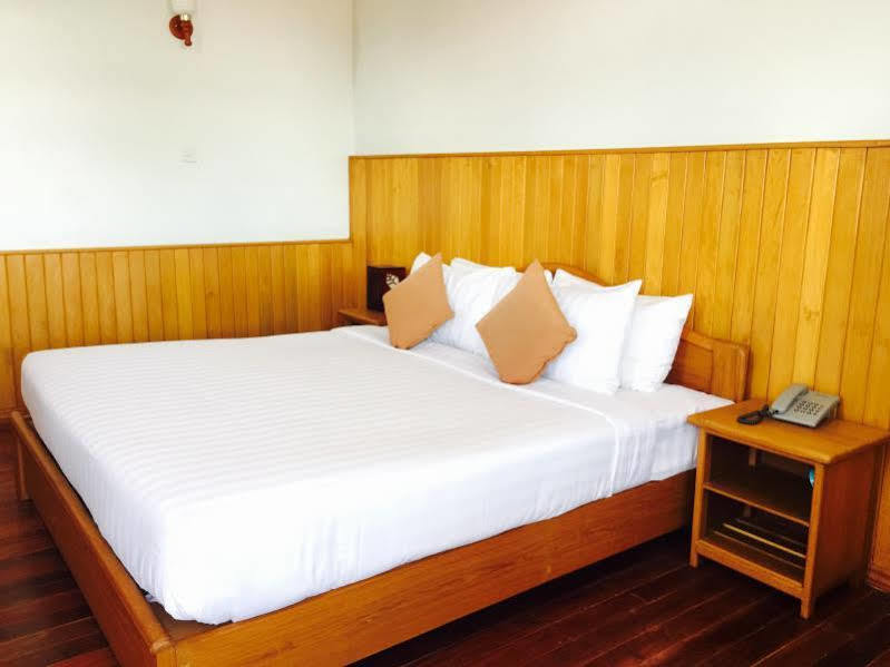 Inle Lotus Hotel Nyaung Shwe Ngoại thất bức ảnh