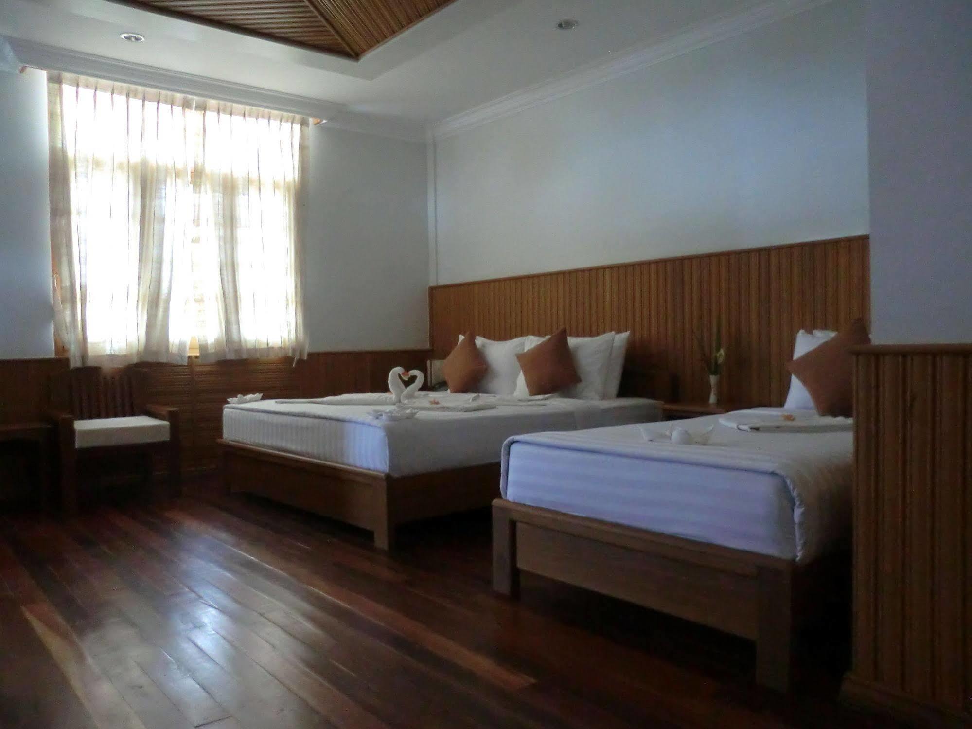 Inle Lotus Hotel Nyaung Shwe Ngoại thất bức ảnh