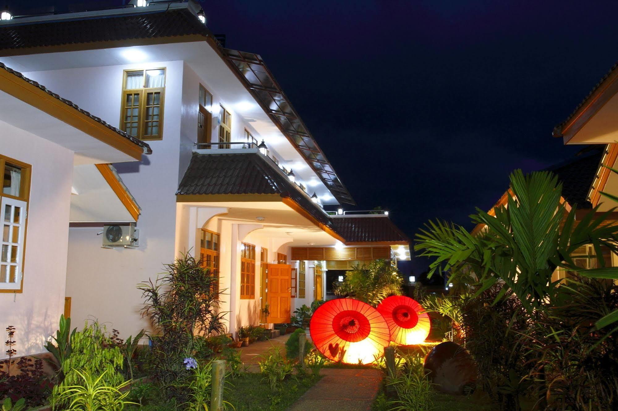 Inle Lotus Hotel Nyaung Shwe Ngoại thất bức ảnh